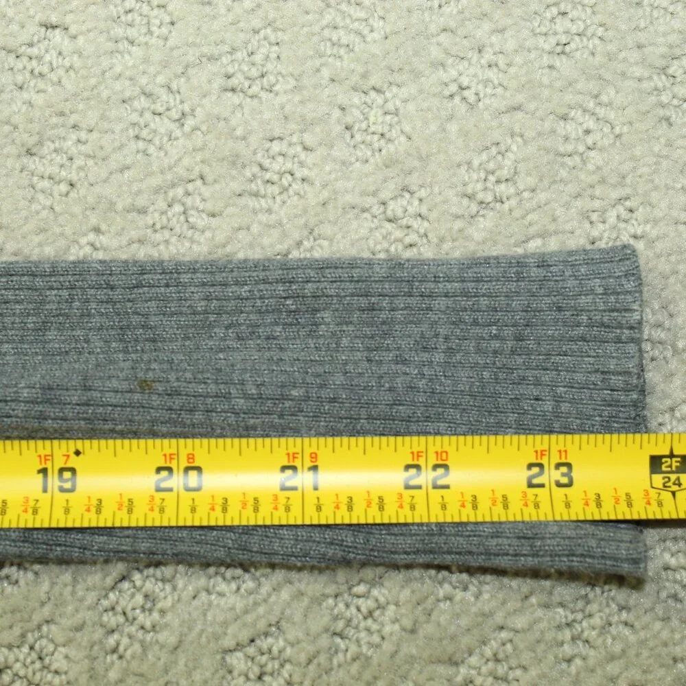 Banana Republic Women’s XS Silk Cotton Cashmere V-Neck Gray Sweater